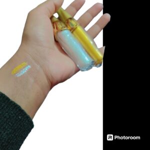 Pack of 2 Glitter Eyeliner.