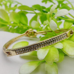 Adjustable Imported Crystal-Embellished Bracelet – Elegance Redefined! | Best Quality Artificial Bracelet For Girls & Women | Bracelet For Every Occasion | Elegant Design