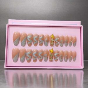 24Pcs O.TWO.O  Nails with accessories